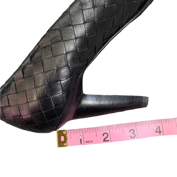 BOTTEGA VENETA Black Pumps size 7.5 - Picture 10 of 11